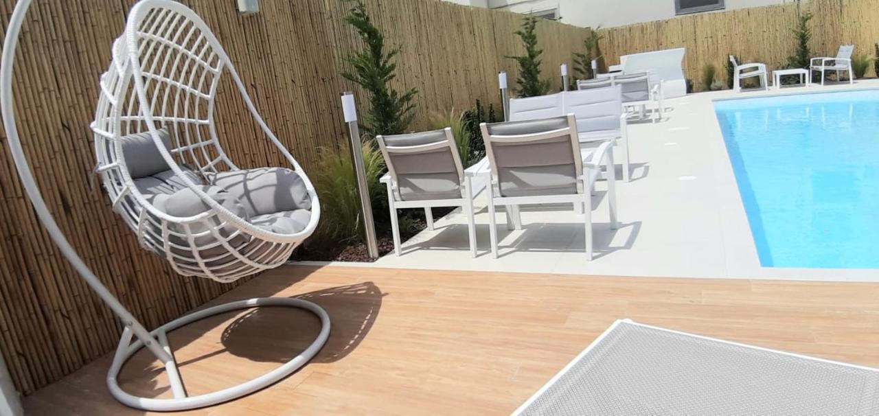 Hotel Ermeti B&B Brunch Riccione Exteriör bild