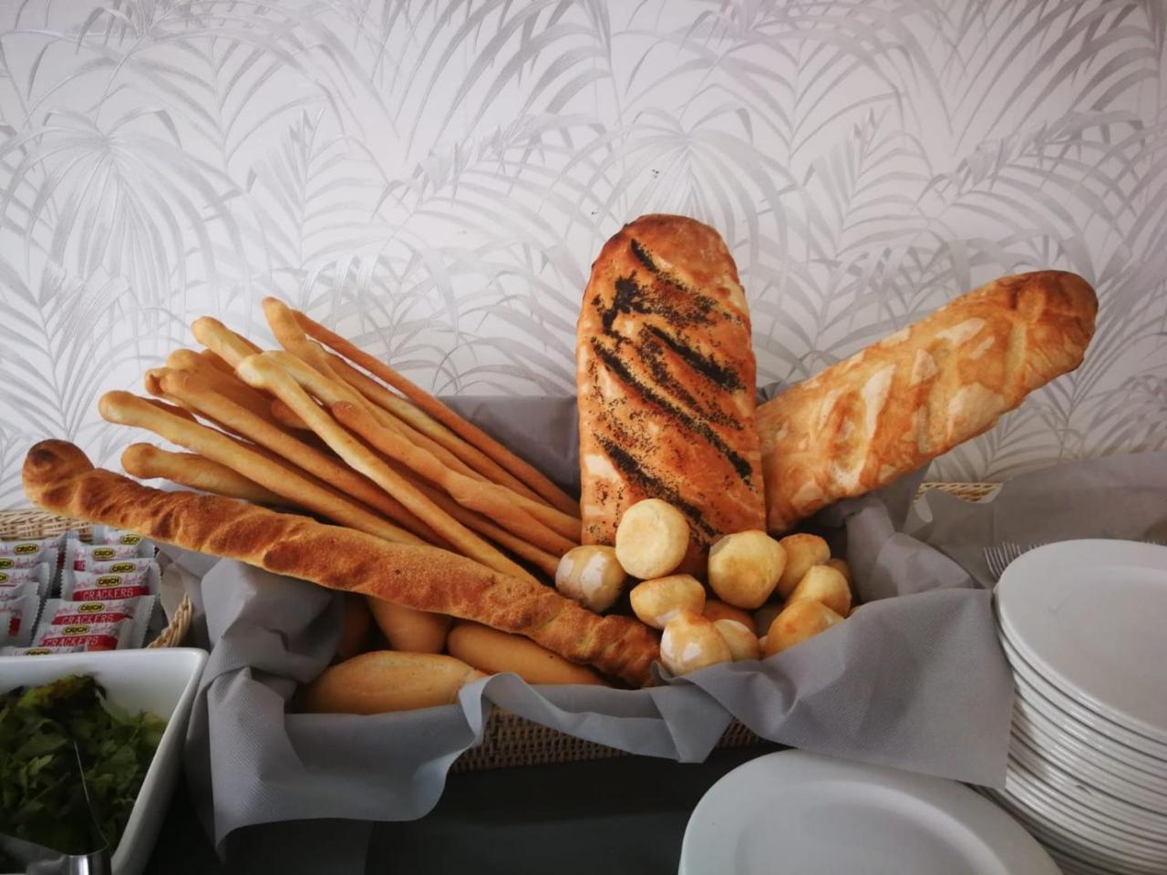 Hotel Ermeti B&B Brunch Riccione Exteriör bild